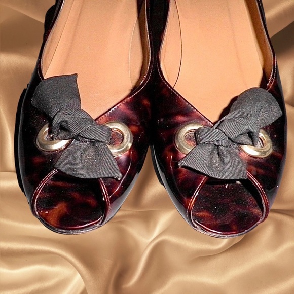 Stuart Weitzman Patent Tortoise Shell Peep Toes - Picture 3 of 6